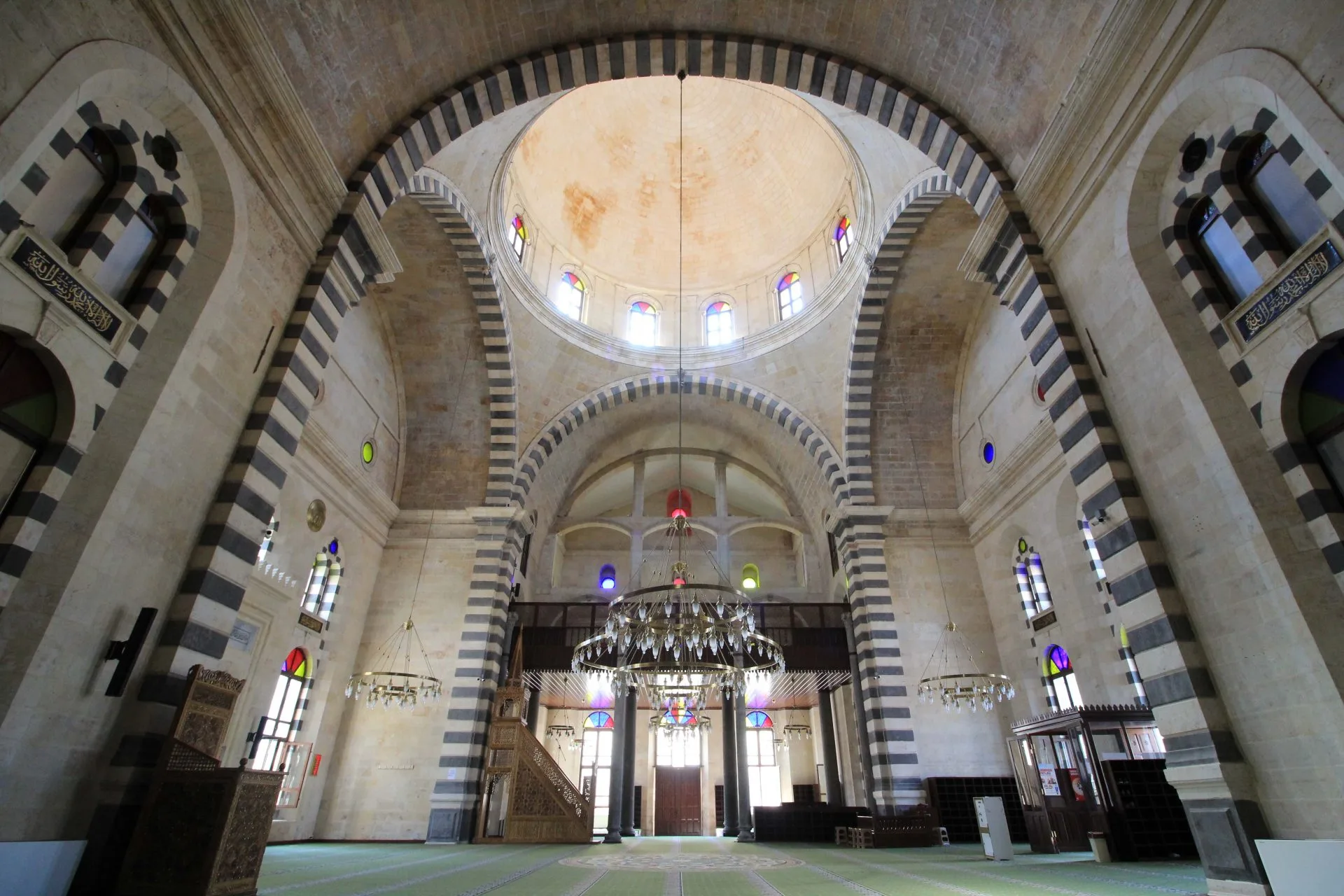 Kurtulus Mosque Destination | Farout Turkey