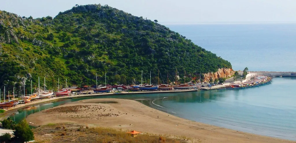 Cayagzi Harbor