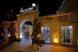 Emit Cave Hotel