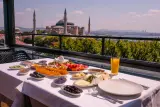 Sura Desing Hotel & Suites